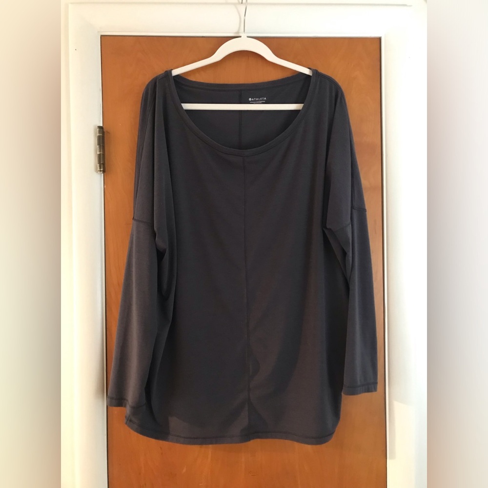 Womens Athleta long sleeve top